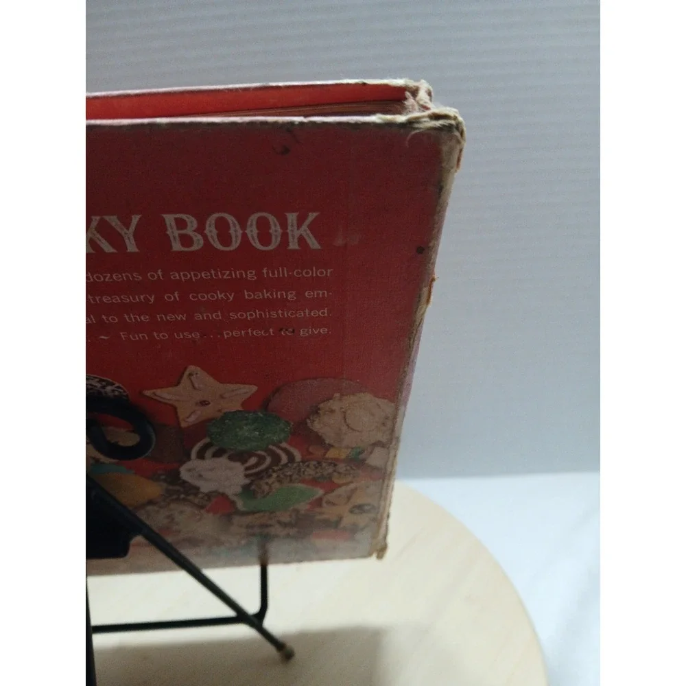 Betty Crocker's Cooky Book - 1963 First Edition, First Printing